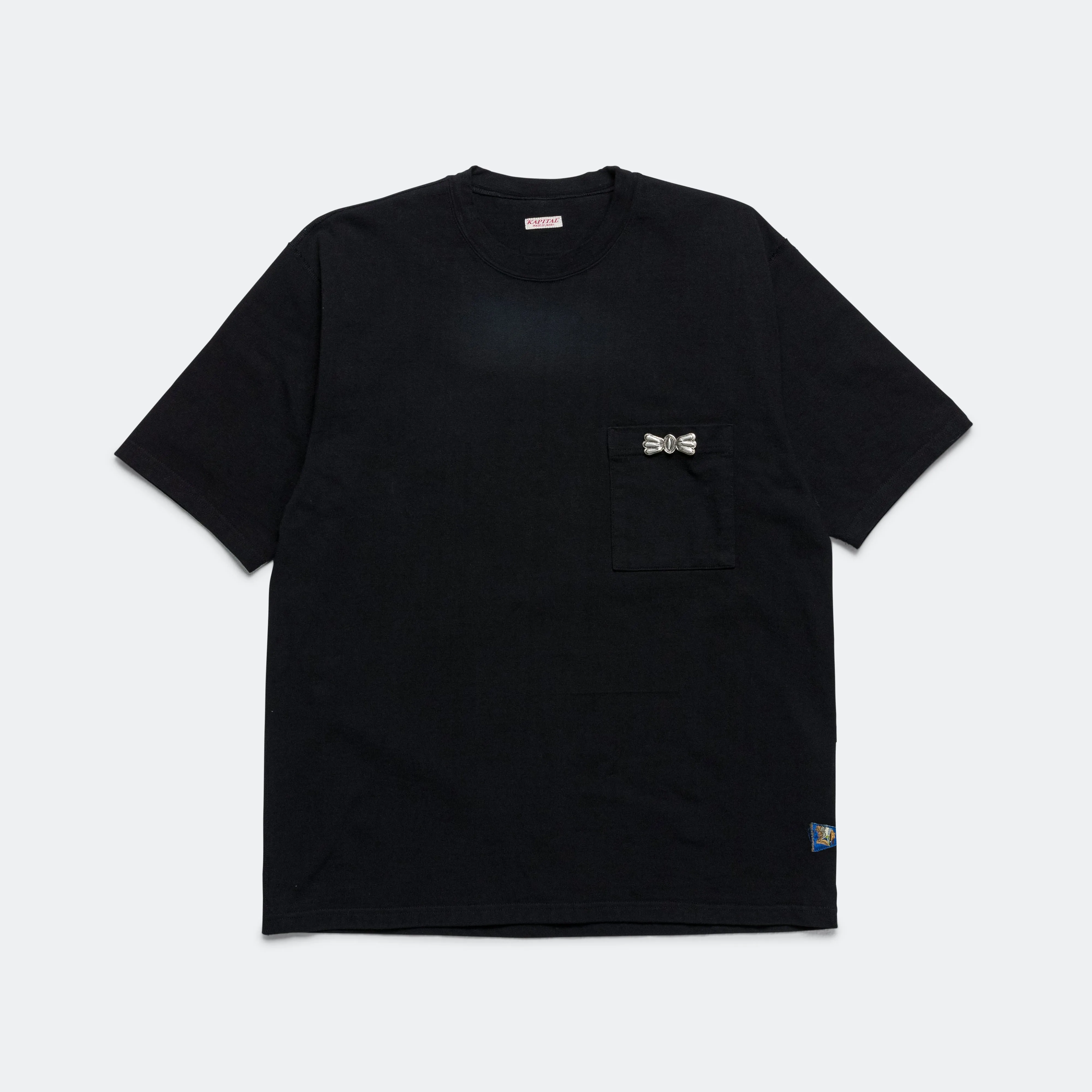 16/-Dense Jersey Butterfly Concho Pocket T - Black